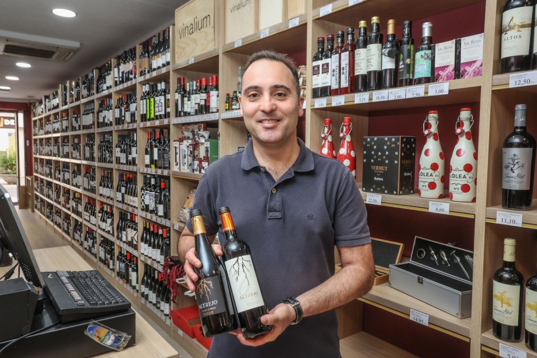 Vinalium ofrece una cata de vinos gratuita mañana para agradecer la gran acogida en Elda Vinalium ofrece una cata de vinos gratuita mañana para agradecer la gran acogida en Elda
