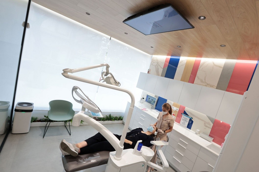 Disfruta la visita al dentista confiando en Clínica Co.misura Disfruta la visita al dentista confiando en Clínica Co.misura
