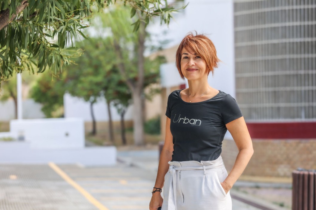 Pilar Calatayud, directora de la EOI: “Los idiomas enriquecen mucho y ayudan a abrir oportunidades laborales” Pilar Calatayud, directora de la EOI: “Los idiomas enriquecen mucho y ayudan a abrir oportunidades laborales”
