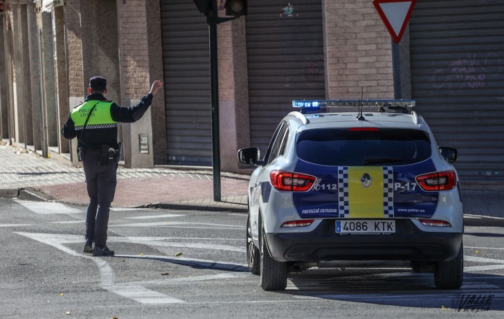 La Policía Local de Petrer denuncia a un conductor tras dar positivo en ...