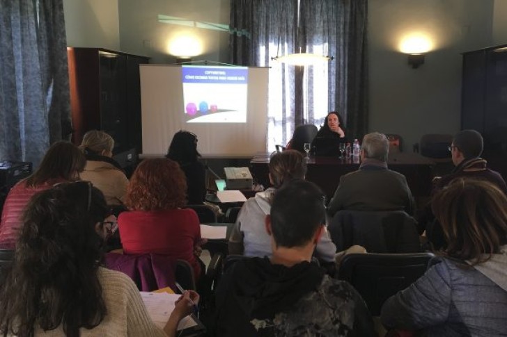 Elda: Meretas Jalan Sukses Bisnis Anda di Era Digital