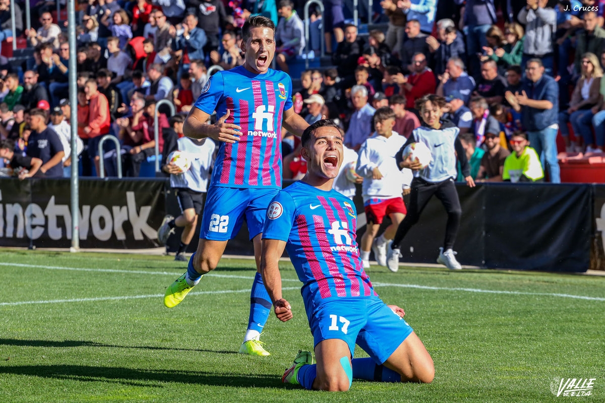 El Eldense Recupera La Victoria Y Es Aún Más Líder (2-0) - Valle De Elda