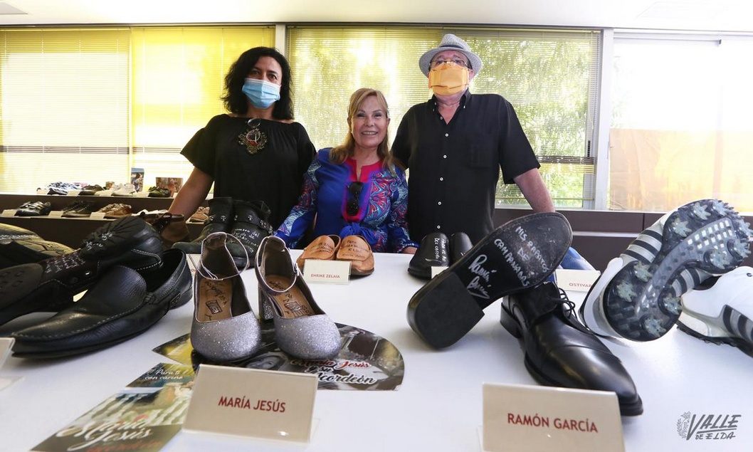 El Museo del calzado recibe los zapatos de Ram n Garc a y Mar a